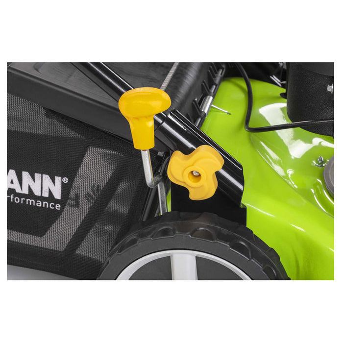 МОТОРНА КОСАЧКА FIELDMANN 4008-79B 79.8 см3, 1.74 КС, ШИРИНА НА КОСЕНЕ 40.00 см, САМОХОДНА ФУНКЦИЯ