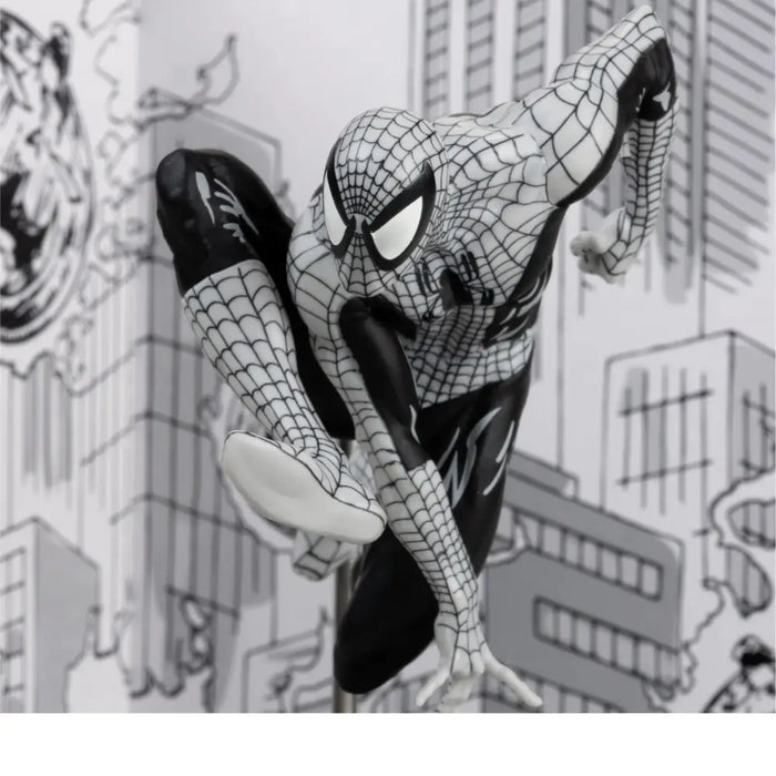 Фигурка FMarvel Spider-Man (Line Art) 1:10th Scale