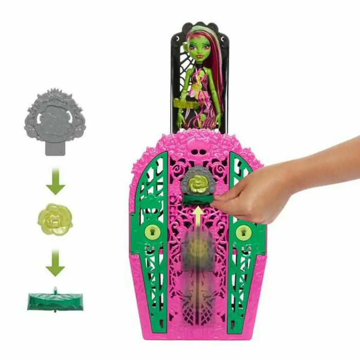 Фигурки на Герои Mattel