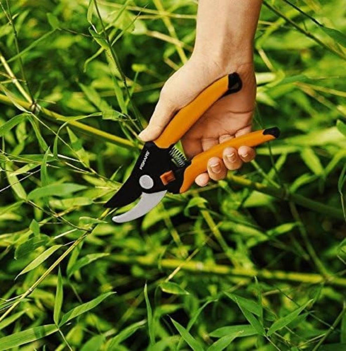 ЕРГОНОМИЧНА ЛОЗАРСКА НОЖИЦА FISKARS
