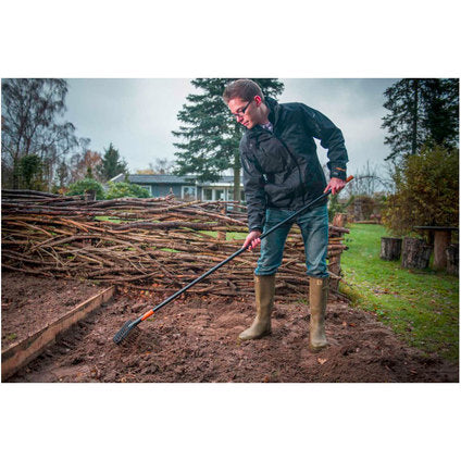 ГРАДИНСКО ГРЕБЛО С ДРЪЖКА FISKARS FS 135066