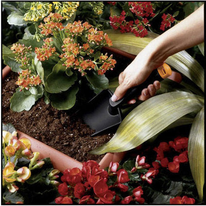 ГРАДИНСКА ЛОПАТКА FISKARS FS 137000