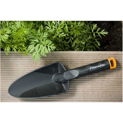 ГРАДИНСКА ЛОПАТКА FISKARS FS 137000