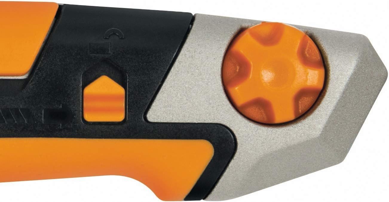 Универсален макетен нож Fiskars - CarbonMax, 18 mm
