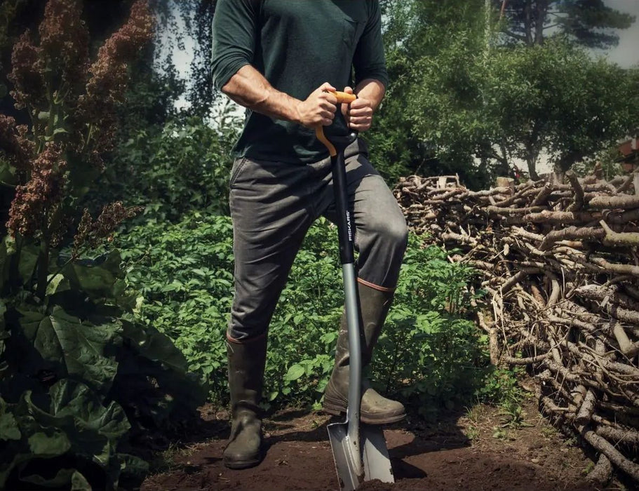 Заострена лопата Fiskars - Xact, 120 cm, размер L