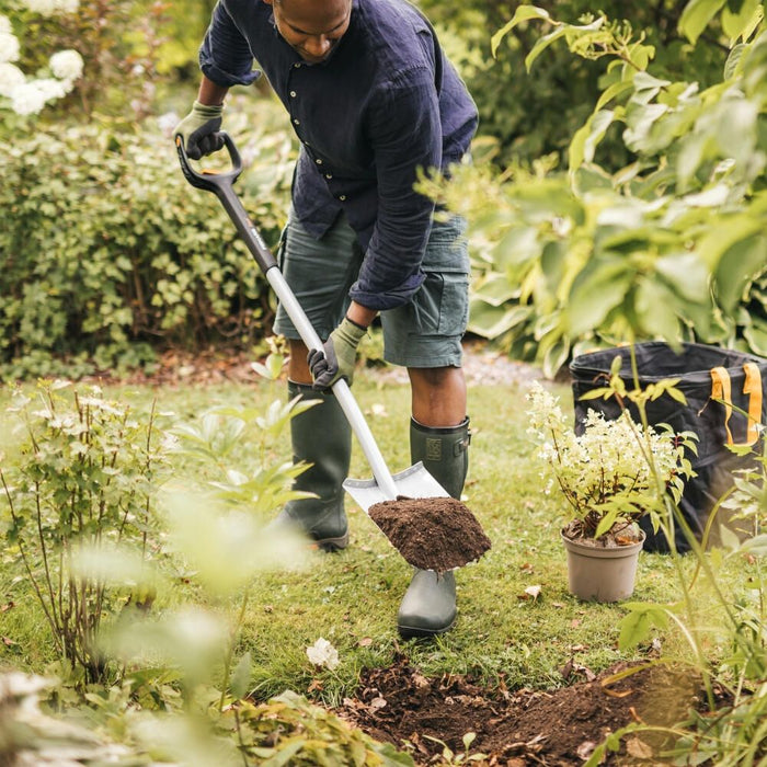 Телескопична заоблена лопата Fiskars - Xact, 110.8-130 cm