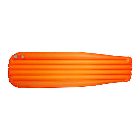 Надуваем матрак Flextail Tiny Sleeping Pad R05 AVS Mummy (оранжев)