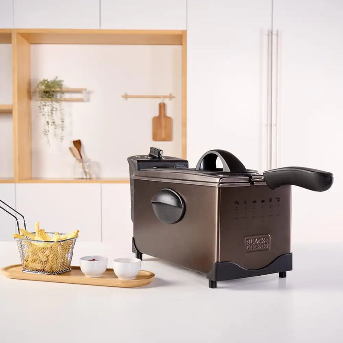 Фритюрник Black + Decker BXDF2100E