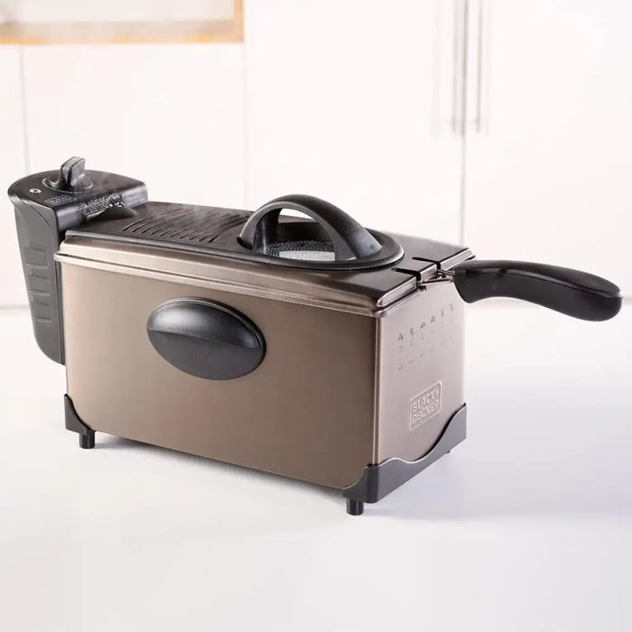 Фритюрник Black + Decker BXDF2100E