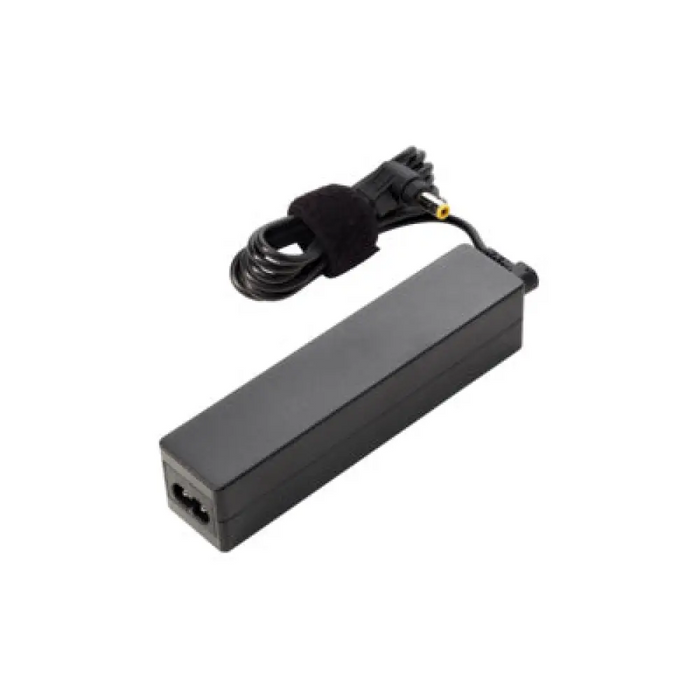 FUJITSU 3-пинов AC адаптер 19V 65W тънък и лек