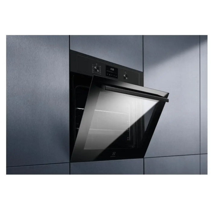 Фурна Electrolux EOD4P57H 3490 W A + Черна