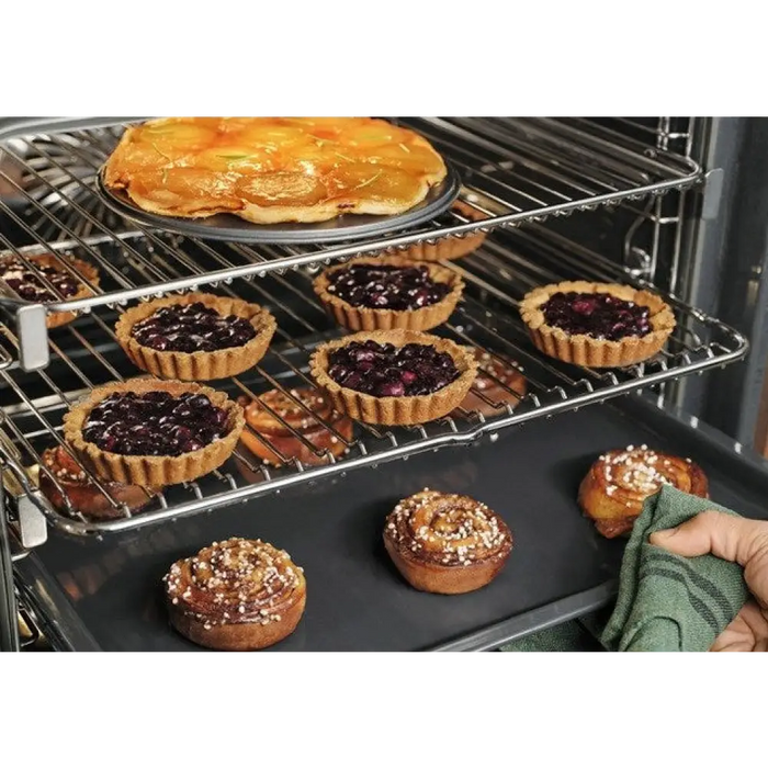 Фурна Elektrolux LOE8F38X 72 л 3500 W Черна