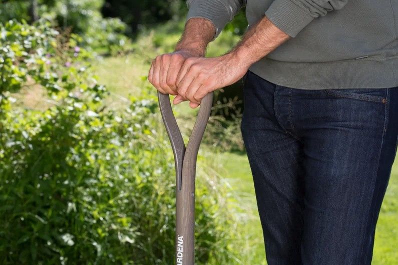 Заострена лопата Gardena - NatureLine, 117 cm