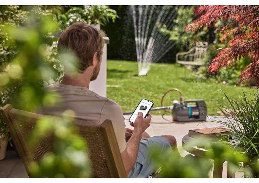 Автоматична градинска помпа Gardena - 5000 SilentComfort, 700 W, 5000 л/ч, с Bluetooth