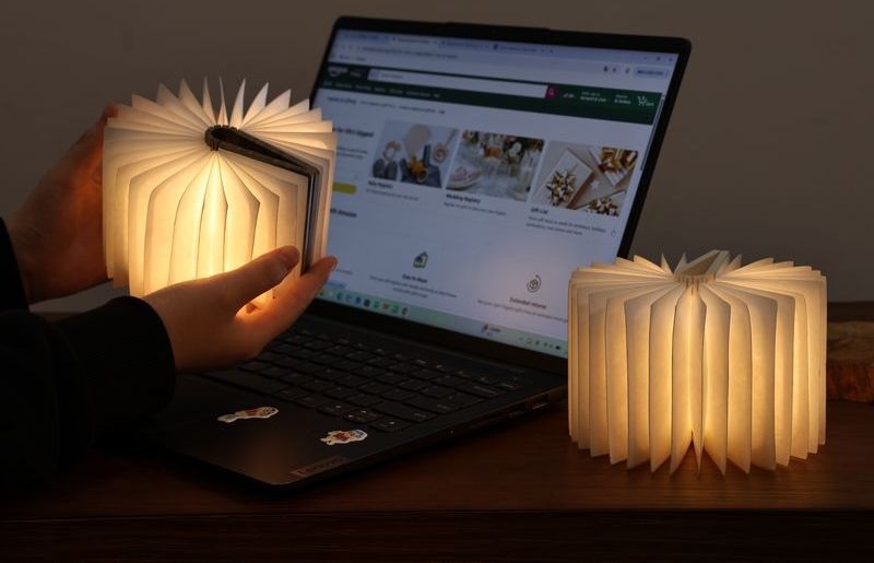 LED смарт лампа Gingko - Super Mini Book, кленово дърво, G086MA