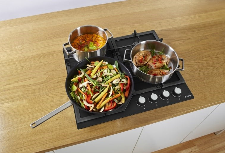 Gorenje GT641KB котлон Черен Вграден 60 см Газ 4 зона(и)