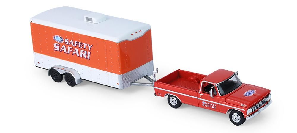 Колекционерски модел Greenlight Ретро: Автомобили - Ford F-250 (1969) and Chevy Z/28 Camaro (1969)