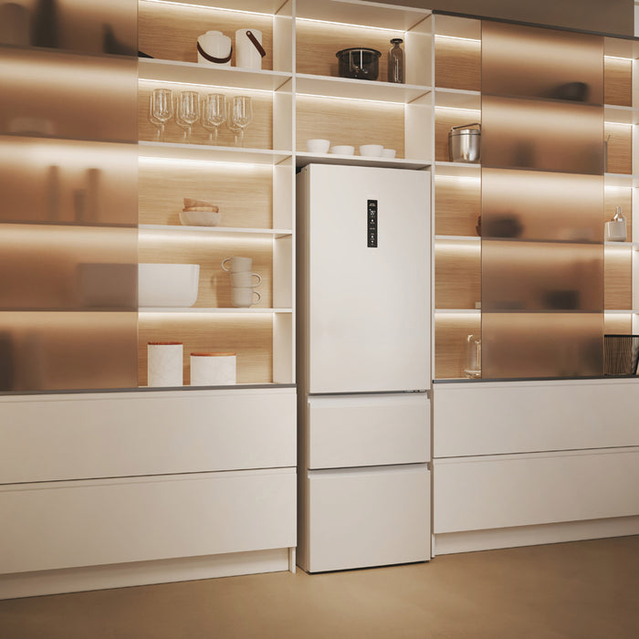 Хладилник с долен фризер HAIER HTW 5618 ENPW 185.00 см