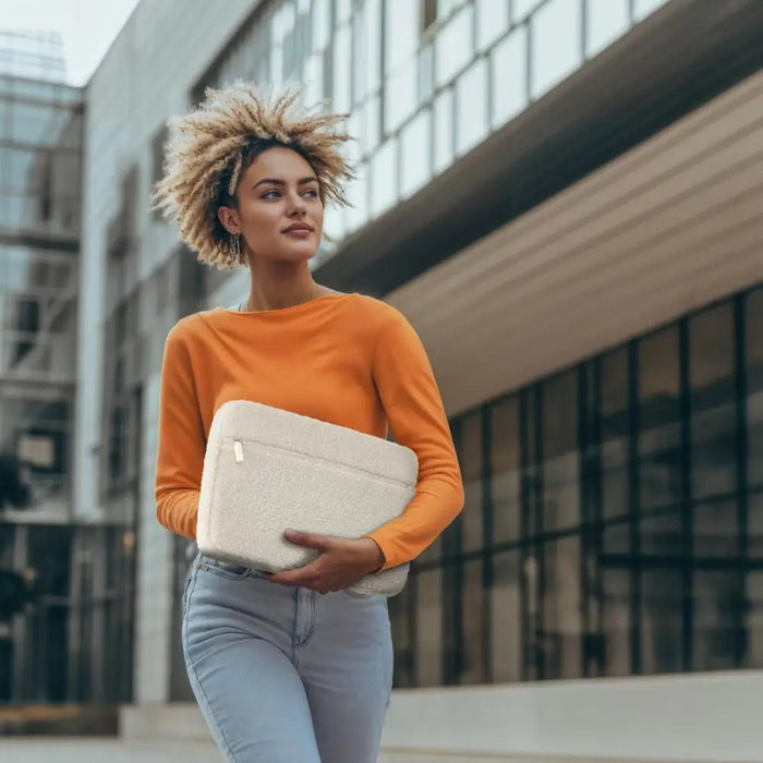 HAMA Калъф за лаптоп „Cozy“ 36 - 40 см (14,1” - 15,6”) бежов