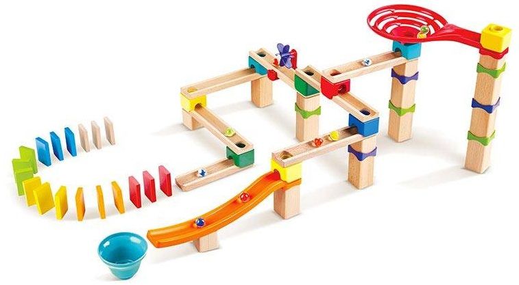 Дървен комплект Hape - Състезателна писта с домино, 81 части