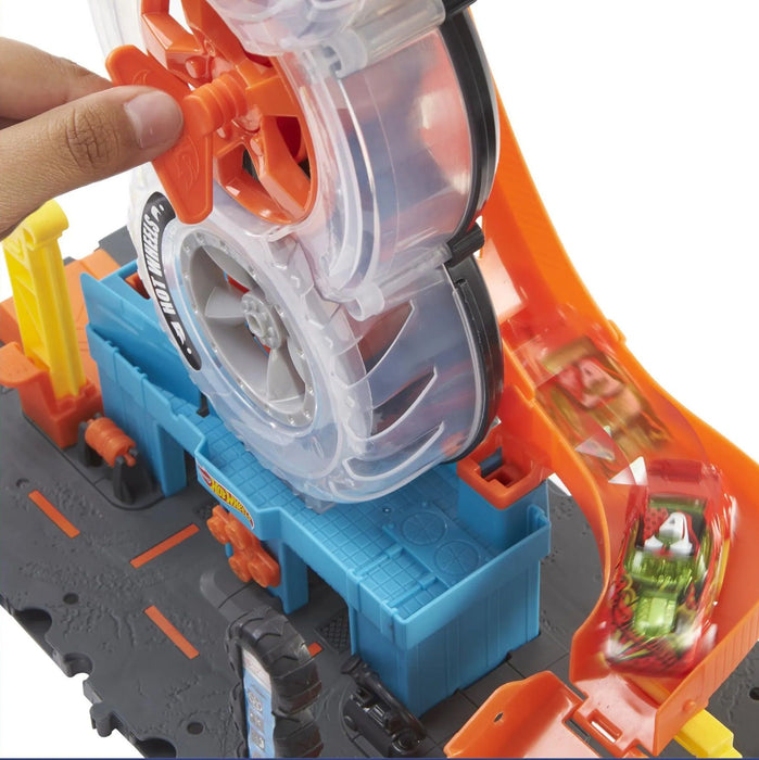 Игрален комплект Mattel Hot Wheels - Mодерен градски център за гуми