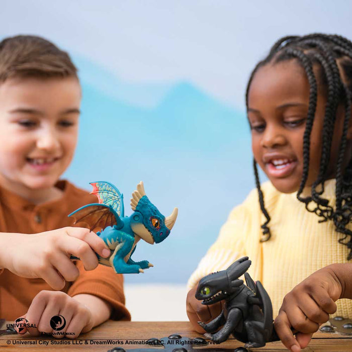 HOW TO TRAIN YOUR DRAGON Интерактивен мини дракон с 25 звука