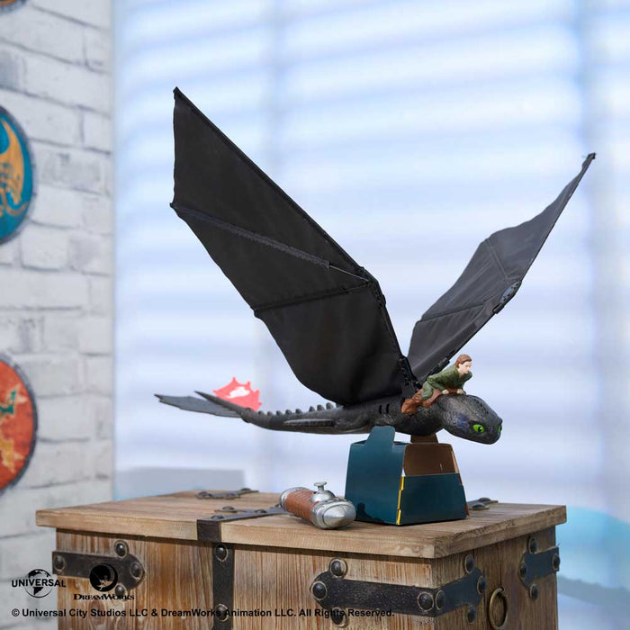 HOW TO TRAIN YOUR DRAGON Летящ дракон Беззъб R/C