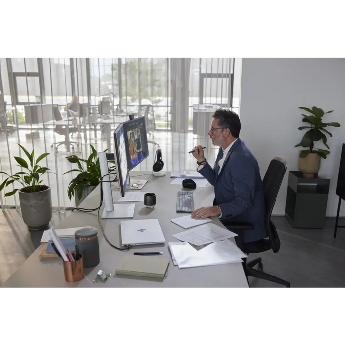 HP EliteBook 1040 14 инча преносим компютър G11 Intel Core