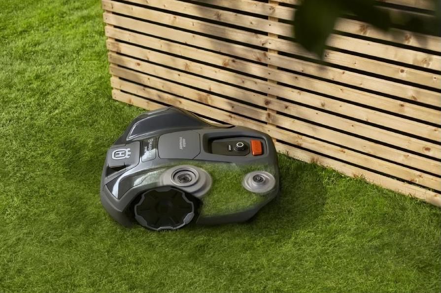 Косачка робот Husqvarna - Automower 305E NERA, 900 m²