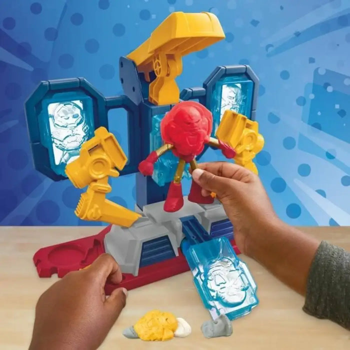 Игра от Пластелин Play-Doh Iron Man Armor Factory Жълт