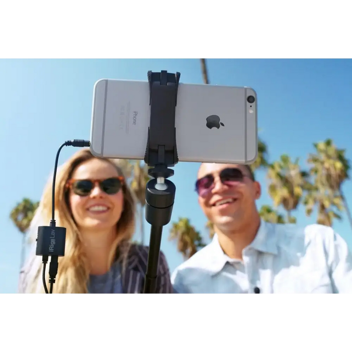 IK Multimedia iRig Mic Lav Черен микрофон с щипка
