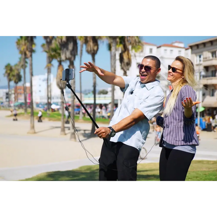 IK Multimedia iRig Mic Lav Черен микрофон с щипка