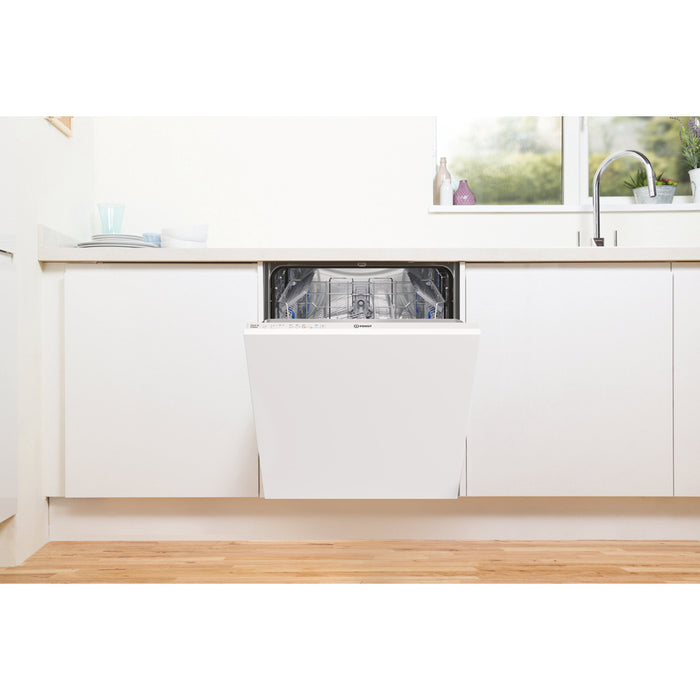Съдомиялна за вграждане INDESIT D2I HL326