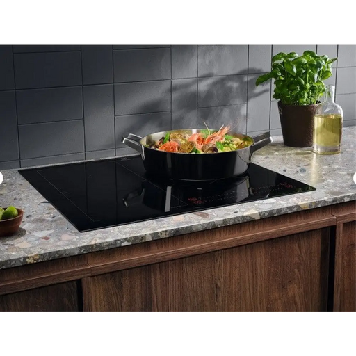 Индукционен плот ELECTROLUX CIS62450
