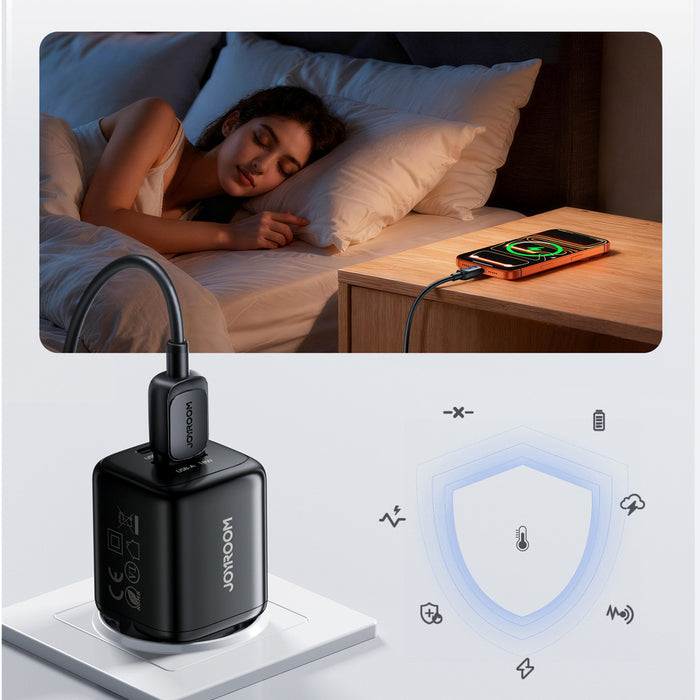Зарядно за стена Joyroom JR-TG7 33W USB-A + USB-C с 30W USB-C - Lightning 1m кабел - черно