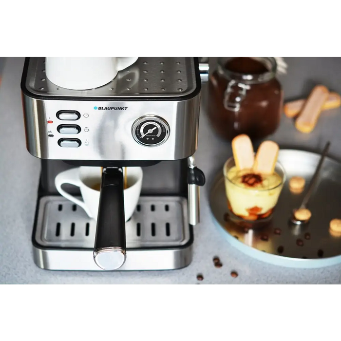 Кафе машина Blaupunkt CMP312 Espresso