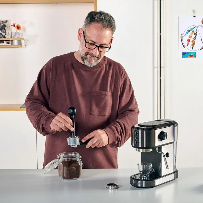 Кафемашина Black + Decker BXCO1350E на кочани