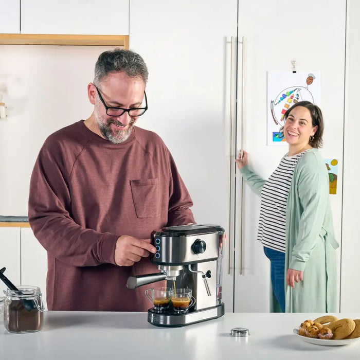Кафемашина Black + Decker BXCO1350E на кочани