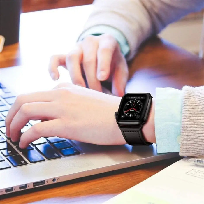 Каишка Tech-Protect LeatherFit за Samsung Galaxy Watch