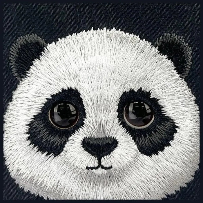 Калъф Nimmy Big Eyed Pet 2.0 Panda за iPhone 16 - черен
