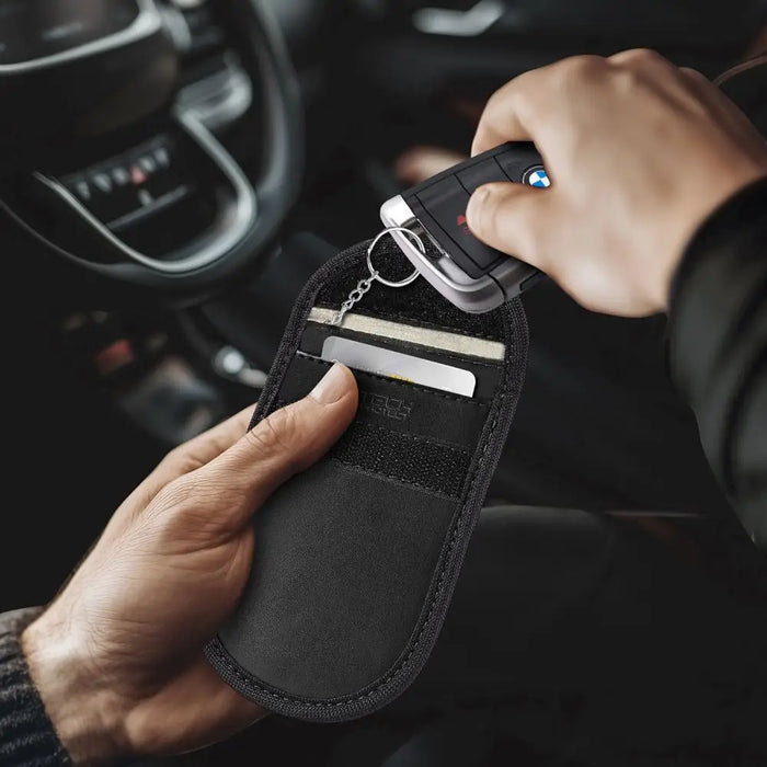 Калъф Tech-Protect KLR100 RFID - черен