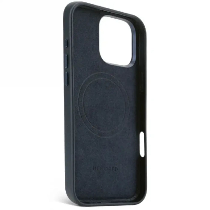 Калъф Decoded Leather Backcover MagSafe за iPhone 16 Pro