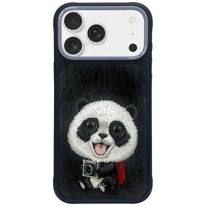 Калъф Nimmy Big Eyed Pet 2.0 Panda за iPhone 17 Pro Max