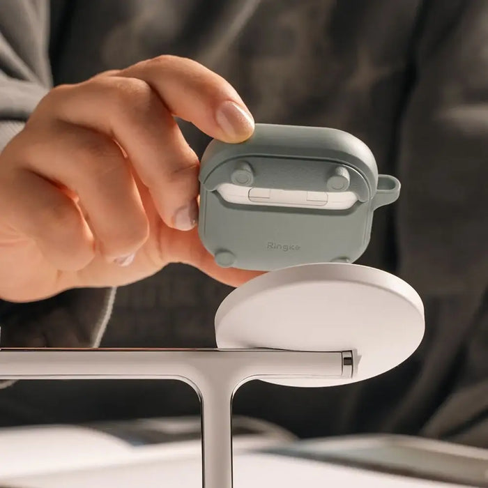 Калъф Ringke Onyx MagSafe за Apple AirPods 4 - светло червен