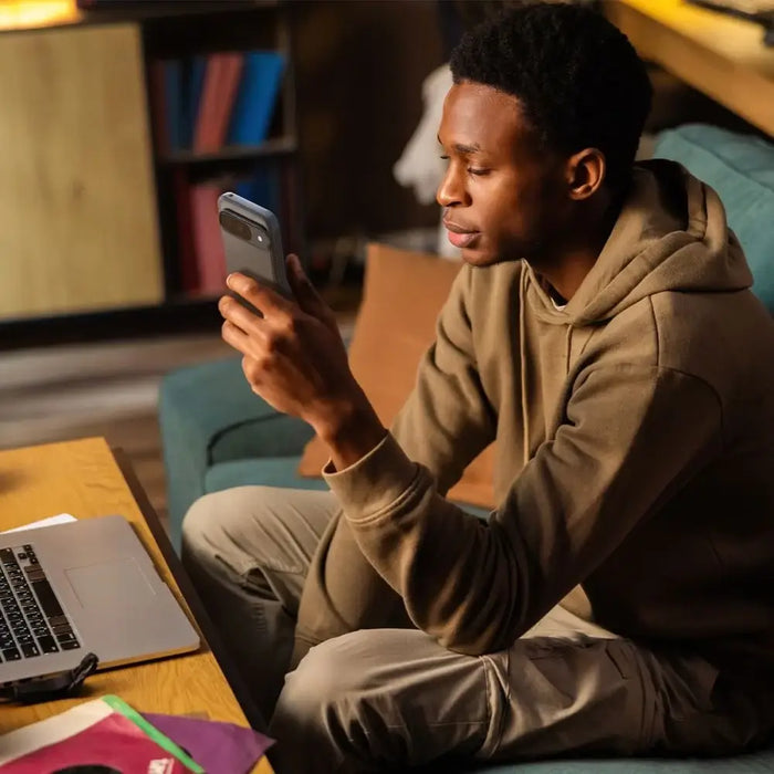 Калъф Spigen Rugged Armor за Google Pixel 9 / 9 Pro - сив