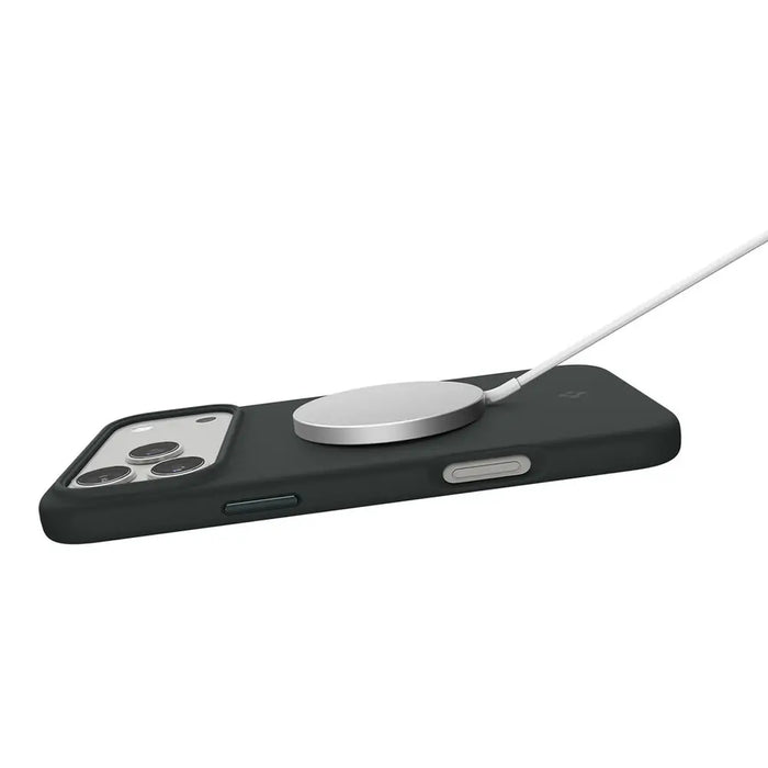 Калъф Spigen Silicone Fit MagSafe за iPhone 17 Pro Max