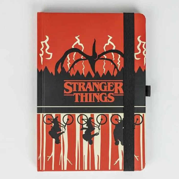 Канцеларски сет Stranger Things 390 g 2 Части
