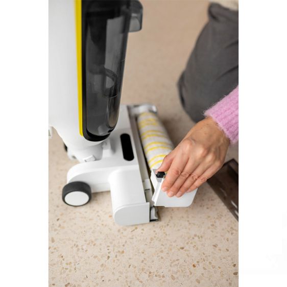 Безкабелнa прахосмукачка за сухо и мокро почистване KARCHER FCV 4