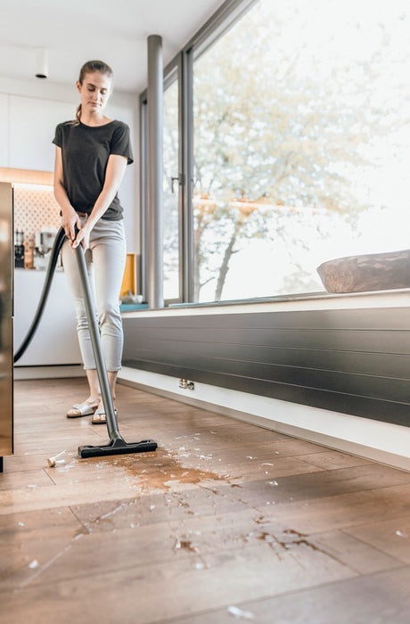 Прахосмукачка Kärcher WD 2 PLUS V-12/4/18 PET 12 л 1000 W (1.628-017.0) Черен, Жълт