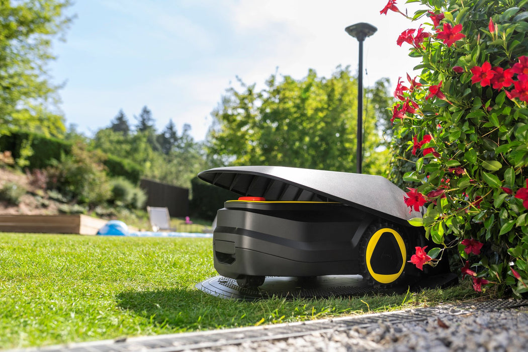 Гараж за роботизирана косачка за трева KARCHER RCX (2.269-703.0) Черен